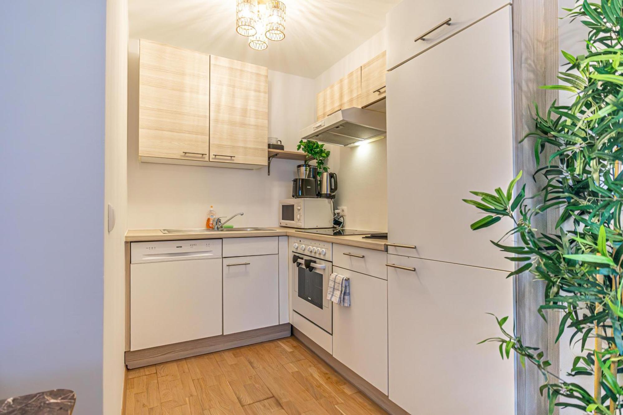 Superb Fully Equipped Apartment, 9 Min To City Center Via Metro Vienna Exterior photo